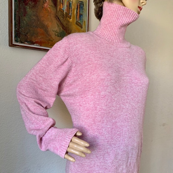 EUC L.L.Bean Lamb wool turtleneck pink sweater - Picture 5 of 8